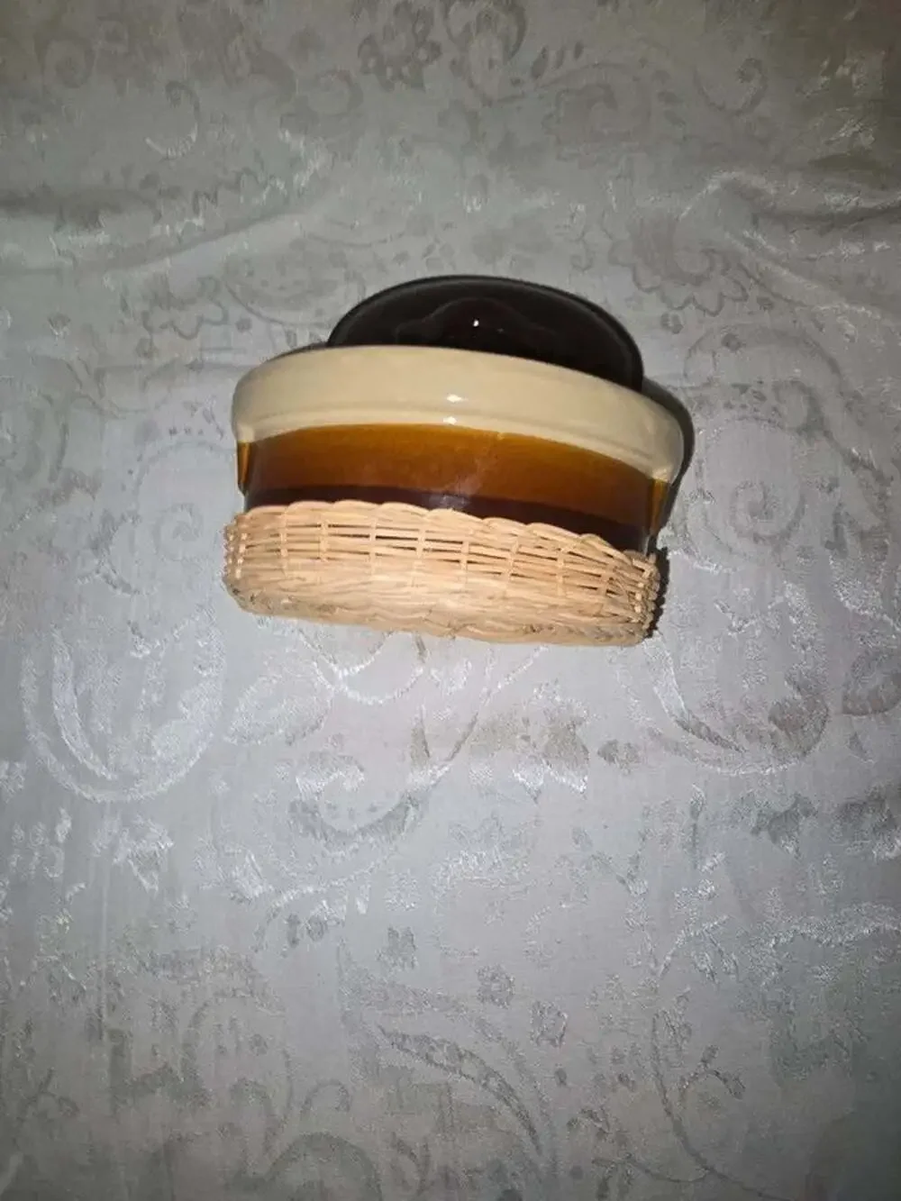 6.5x4 inch crock in a basket